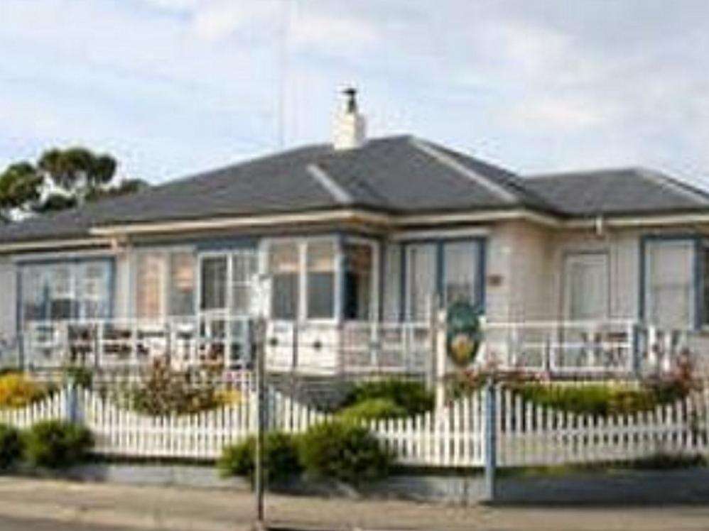 Freycinet Waters 4* Swansea